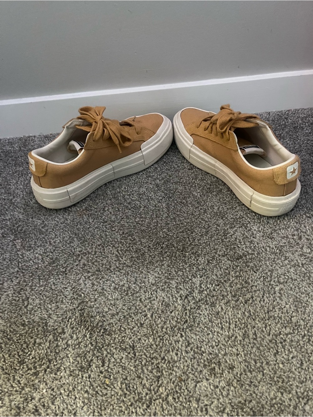 Converse Women's Low-Top Sneakers in Tan and Cream